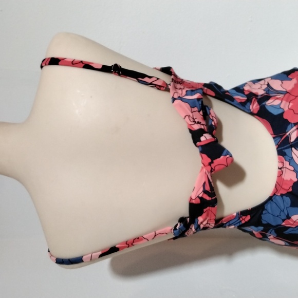 Kona Sol Floral 1 Piece Bathing Suit w/Tie Back and Adjustable Straps Size L - Picture 9 of 16